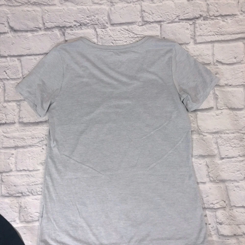 Nike Shorts and T-shirt set. Light Gray & Navy Blue. Size Small